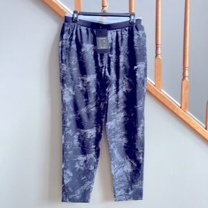 Fabletics Men’s size medium The Fundamental pant. NWT